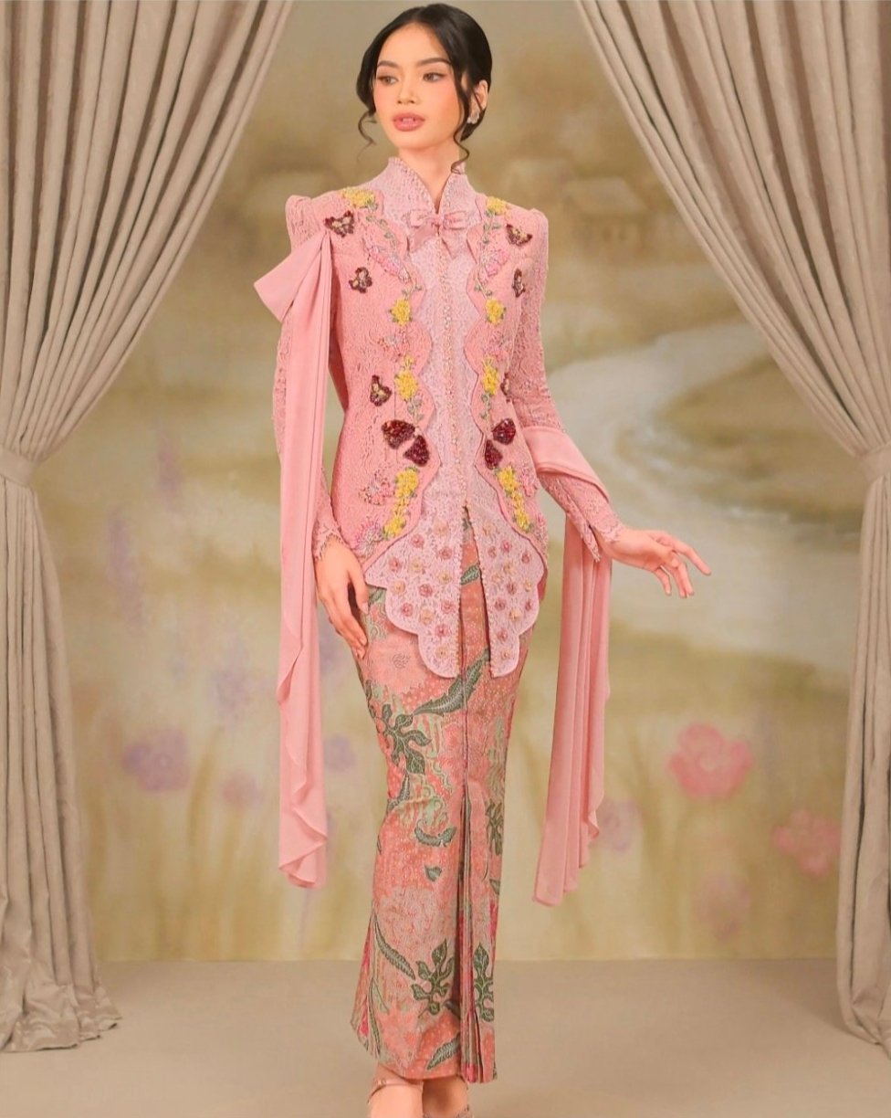 Koleksi Dulcet Queen's By Ivory St.